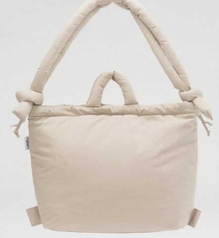 Liva Carry Tote – skandinavisk elegance og funktion i en stilren taske