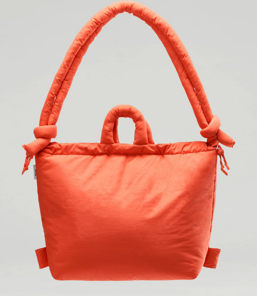 Liva Carry Tote – skandinavisk elegance og funktion i en stilren taske