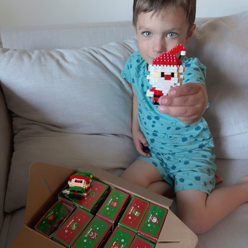 Julemandens Byggeklodser™ – 12 kreative julefigurer til familien. En kæmpe succes sidste år, og endnu større i år