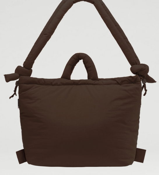 Liva Carry Tote – skandinavisk elegance og funktion i en stilren taske