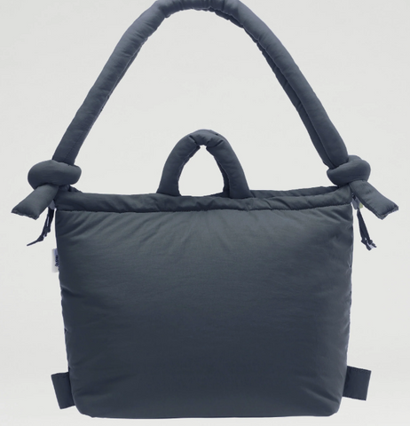 Liva Carry Tote – skandinavisk elegance og funktion i en stilren taske