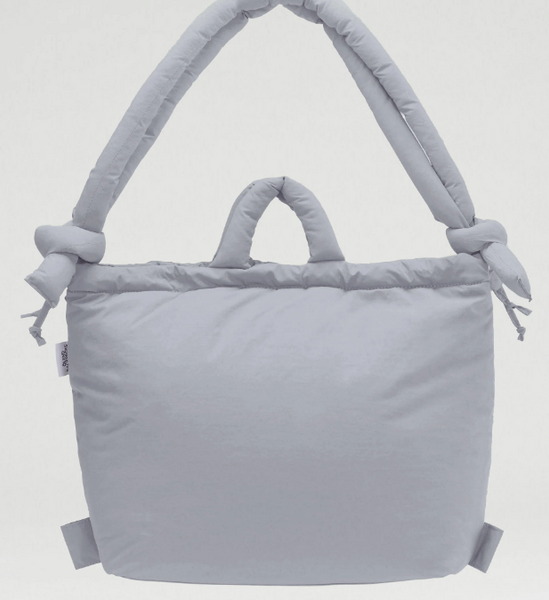 Liva Carry Tote – skandinavisk elegance og funktion i en stilren taske
